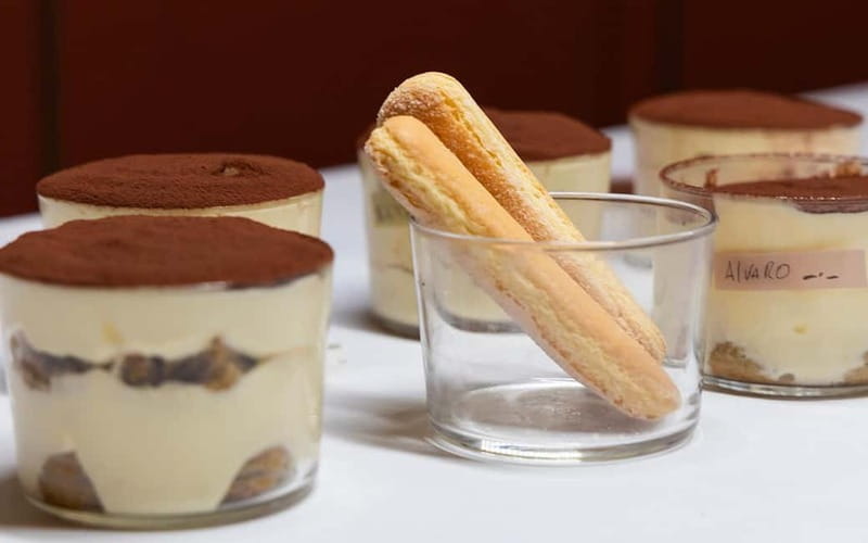Rome: Pizza and Tiramisù Cooking Class with Glass of Wine - The chefs make the difference