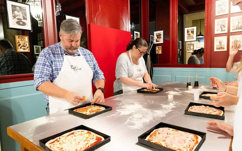 Rome: Pizza and Tiramisù Cooking Class with Glass of Wine - Who should book this pizza and tiramisu class?