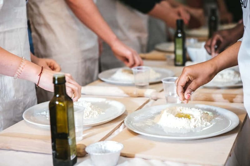 Rome: Pizza & Gelato Making Class with Wine & Limoncello - What the $81 price gives you