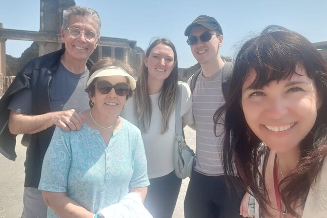 Rome to Pompeii Guided Tour with Wine & Lunch by High Speed Train - What two hours at Pompeii can and cannot do