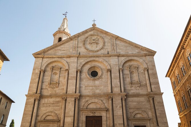 Rome: Tuscany & Montepulciano Day Trip with Lunch & Wine Tasting - Lunch at the farm and winery