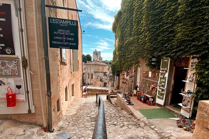 Saint-Emilion Afternoon Wine Tour - 2 Wineries & delicacies - Saint-Émilion village, medieval lanes and a short clock