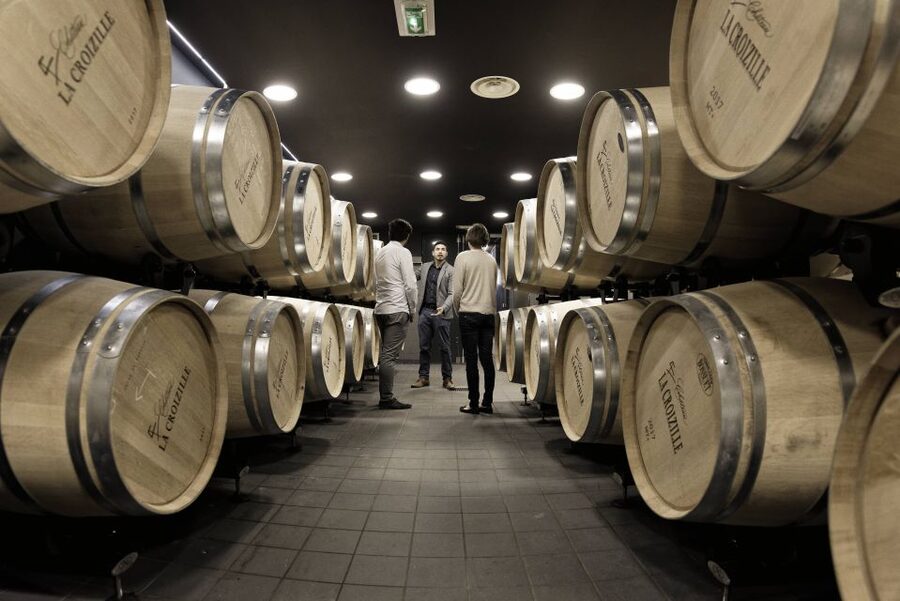 Saint-Émilion: Grand Cru Classé Winery Visit and Tasting - The views are part of the experience