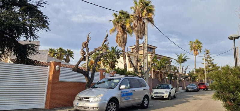 Salou: Priorat tasting Wine-Cellar Tour with hotel pickup - How the guiding affects the experience