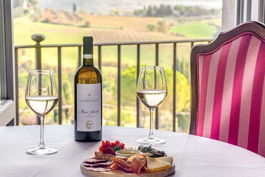 San Gimignano: Premium Wine Tour with Lunch - The one-hour vineyard and cellar visit