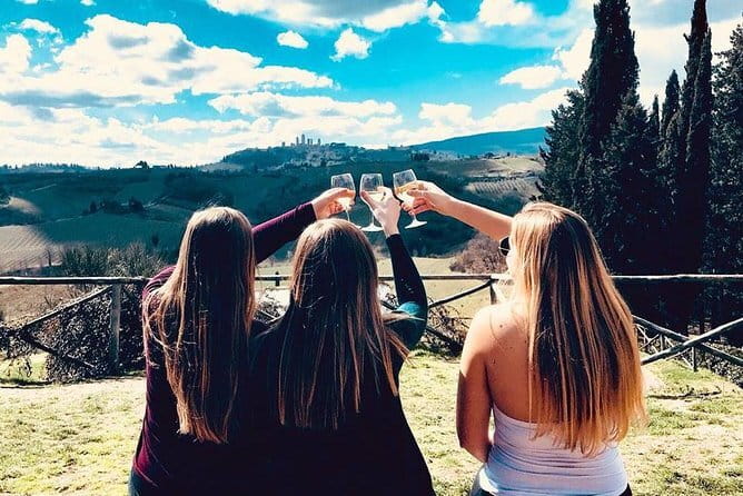 San Gimignano, Siena, Monteriggioni, Chianti Day Trip with Lunch & Wine Tasting - Walking, group size, and practical limits