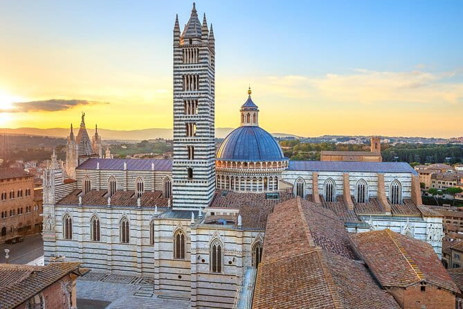 San Gimignano, Siena, Monteriggioni: Fully Escorted Tour, Lunch & Wine Tasting - Key points before you book