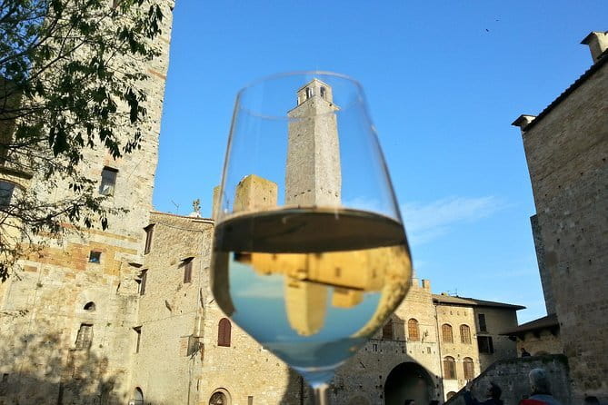 San Gimignano, Siena, Monteriggioni: Fully Escorted Tour, Lunch & Wine Tasting - How much walking should you expect?