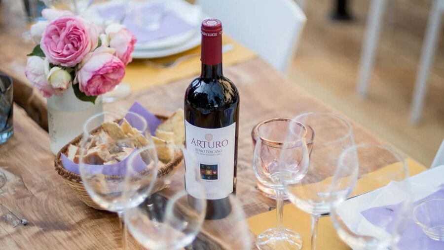San Gimignano: Wine and Food Tasting in a Family Winery - Why Casa Lucii feels different from a standard wine tasting