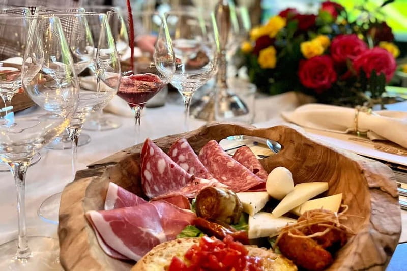 San Gimignano: Wine and Oil Tasting with Tuscan Appetizers - Arriving at Tenuta Torciano near San Gimignano
