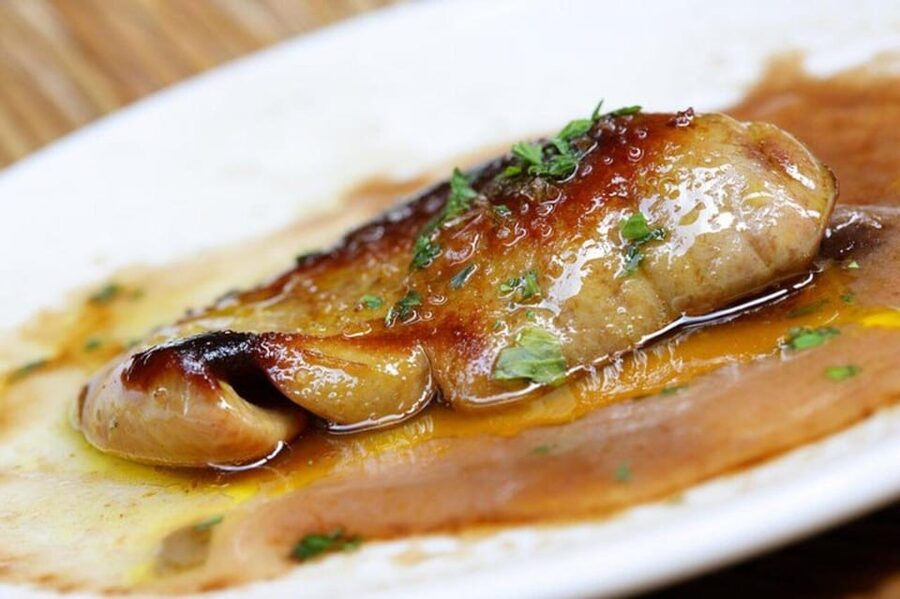 San Sebastian Food Tour: Pintxo Tasting Paired with Wines - Meeting at the San Sebastian tourism office