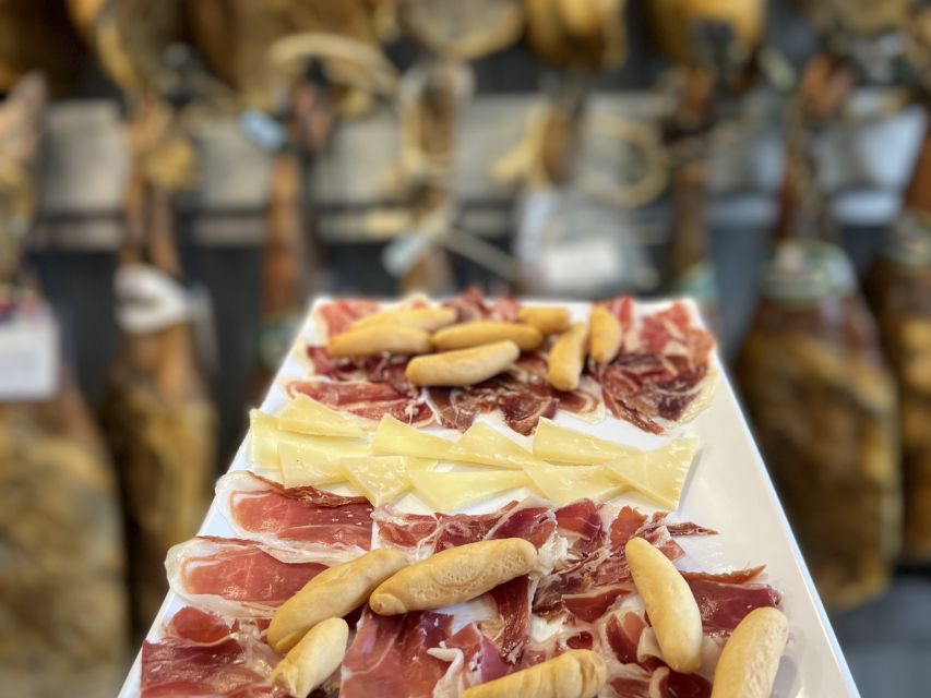 San Sebastian: Market, Pintxos and Wine Tasting Tour - Who should book this San Sebastian food tour?