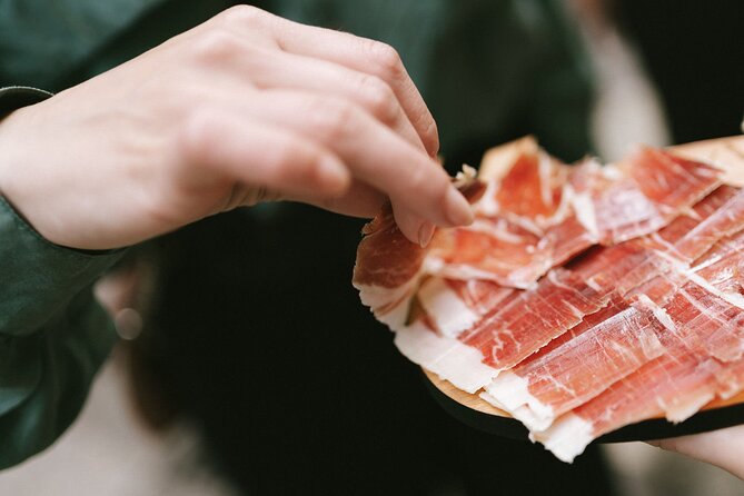 San Sebastian Old Town Pintxos & Wine Tour Small Group Tour - Modern pintxos at 148 Gastroleku