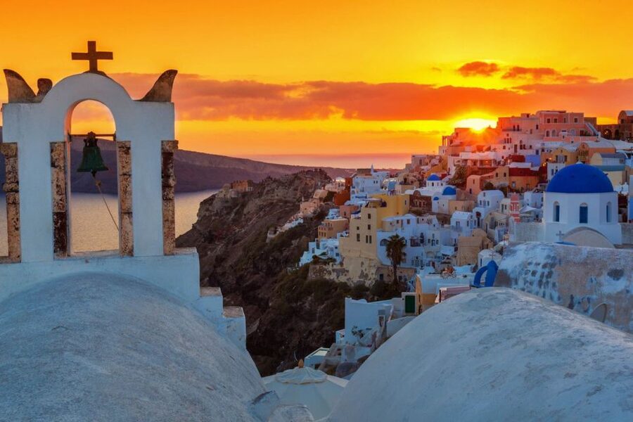 Santorini: Catamaran Cruise, Winery, & Oia Sunset Combo Tour - Who will get the most from this tour