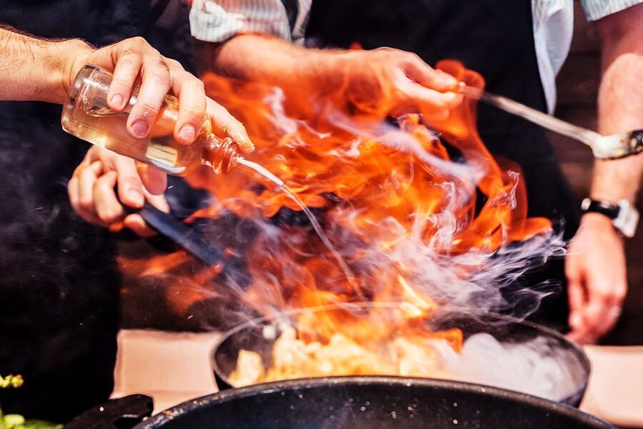 Santorini Cooking Class with Wine Tasting & Lunch - Booking advice for a smoother day