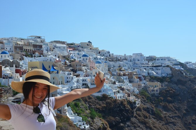 Santorini Highlights Small-Group Tour with Wine Tasting option - Oia in 50 minutes: famous, beautiful, and busy
