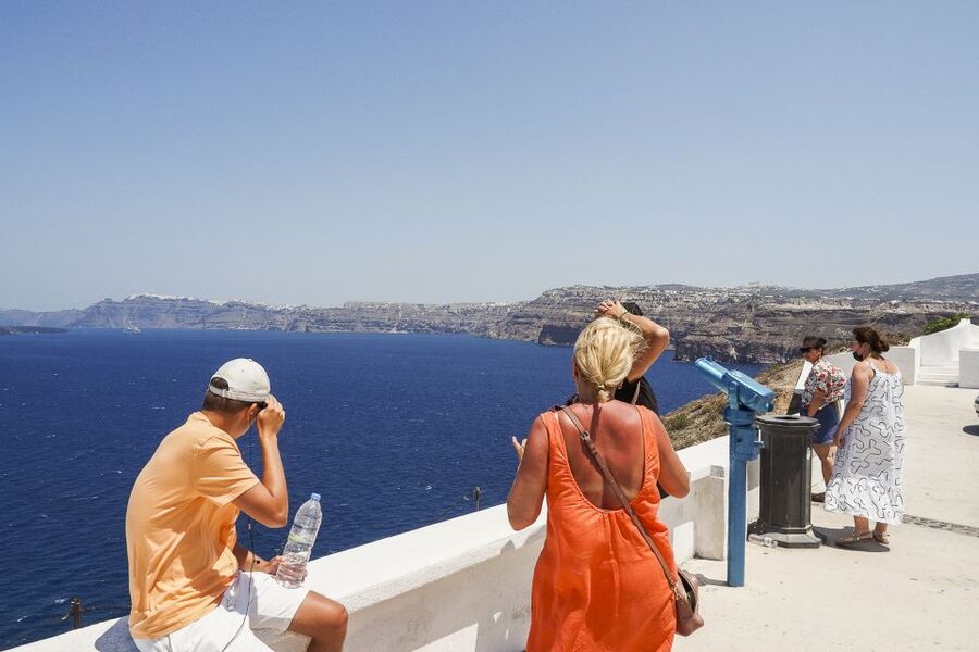 Santorini: Top Sights Day Trip, Wine Tasting, & Oia Sunset - Wine tasting and Santorini’s unusual vines
