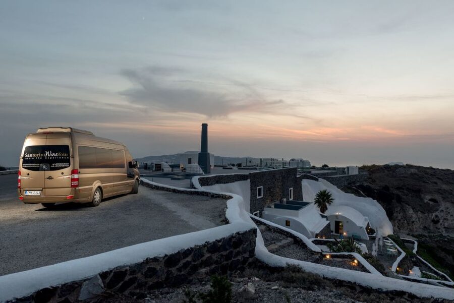 Santorini Wine Roads: Tour of 3 Wineries with a Sommelier - Seeing the kouloura vines in the open country