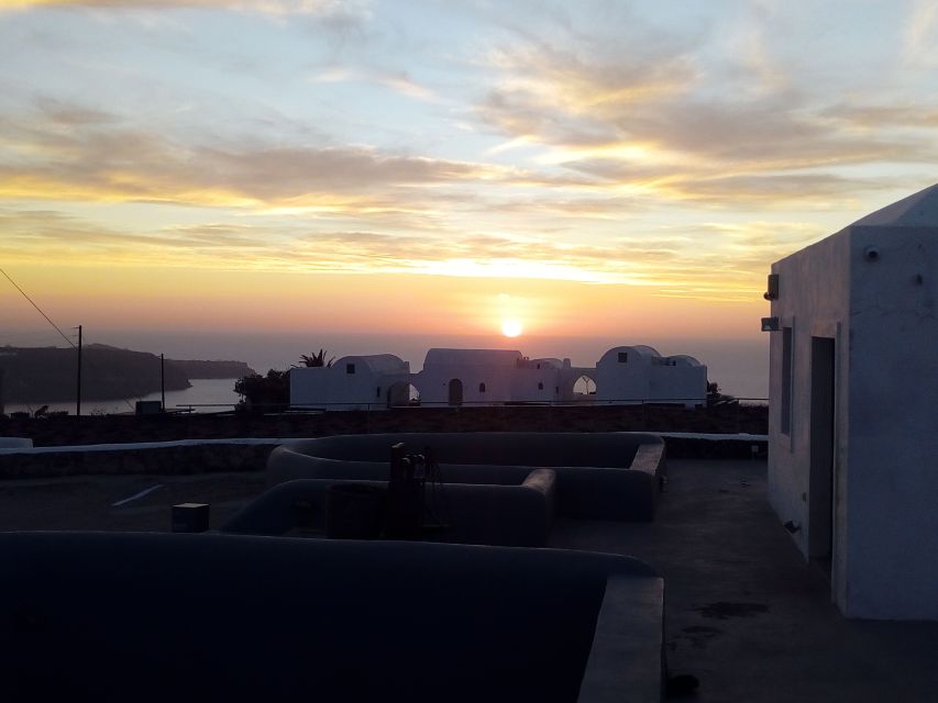 Santorini: Wine Tasting Tour & Sunset Viewing - Second winery: a different view of Santorini’s grapes