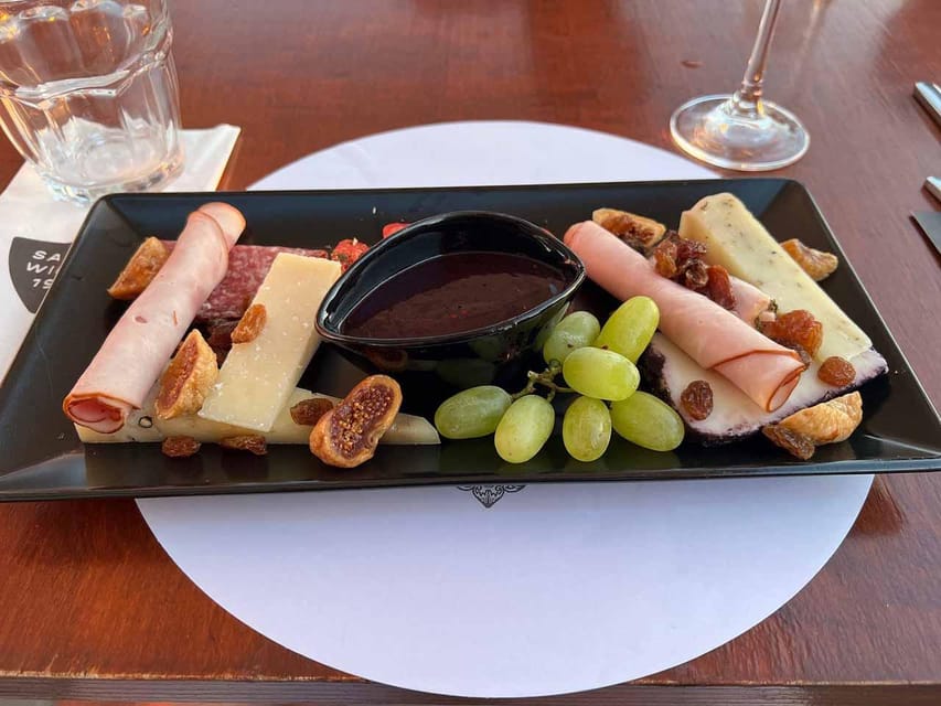 Santorini: Wine Tasting Tour with Snacks - Twelve wines, from Assyrtiko to Vinsanto