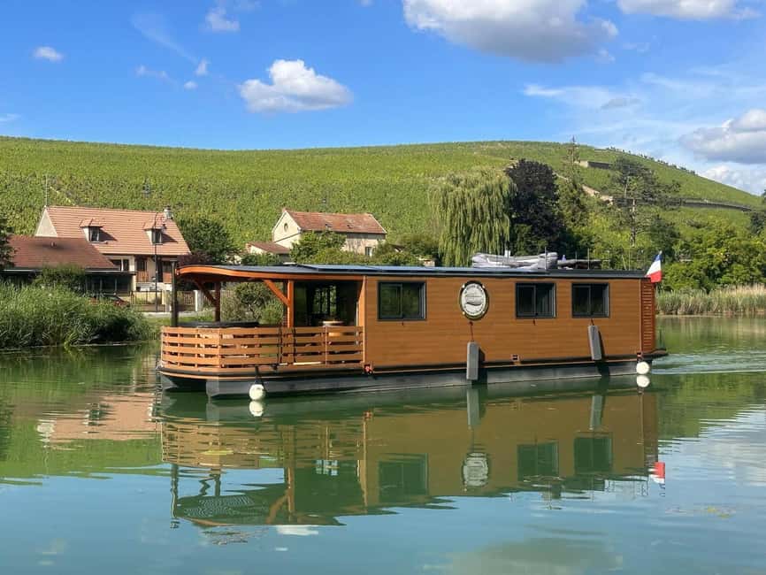 Semi Private Solar Boat Cruise in Champagne - What happens during the 85-minute option