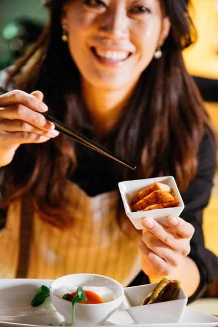 Seoul: Kimchi Dishes Cooking Class with Wine Pairing - Meeting Suyeon near Gyeongbokgung Palace