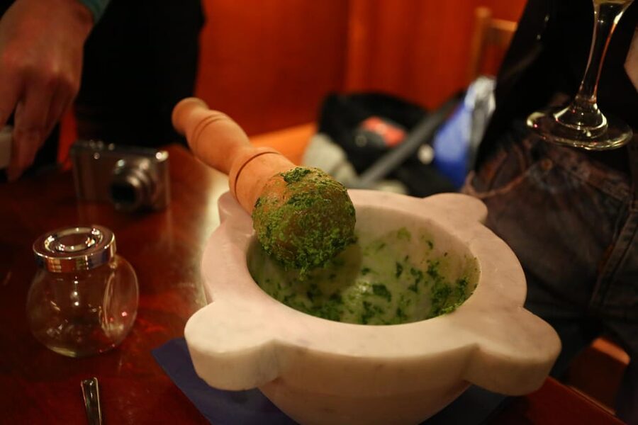Sestri Levante: Pesto & Cooking Classes, Wine Tasting - What the one-hour format really means