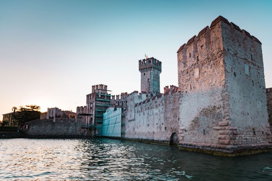 Sirmione: Sunset Boat Cruise with Local Wine - Grotte di Catullo, Roman ruins at the water’s edge