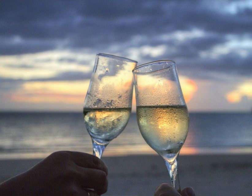 Sirmione: Sunset Boat Cruise with Local Wine - Meeting the boat at Piazzale Porto