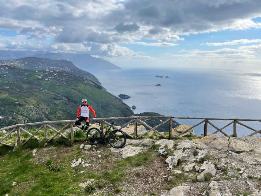 Sorrento: E-Bike Wine & Food Tour - Key points at a glance
