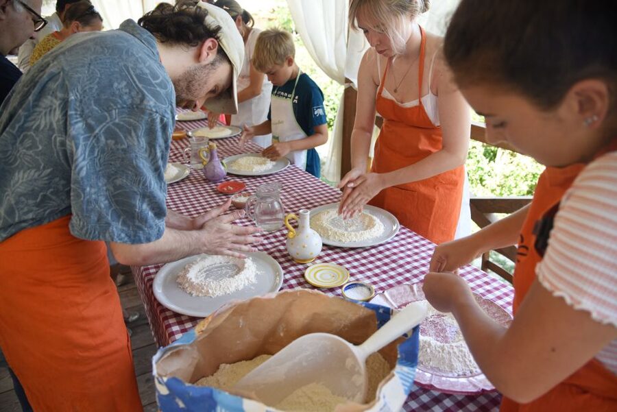 Sorrento: Pizza Lesson, Wine, and Limoncello at a Local Farm - Why the setting adds real value