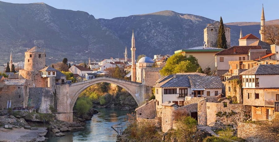 Split/Trogir: Mostar and Medjugorje Tour with Wine Tasting - The Ancient House Museum and a taste of Bosnian wine