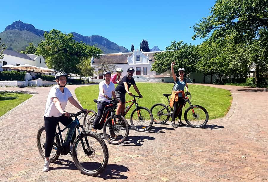 Stellenbosch: Historical Bike Tour & Wine Tasting - Starting beside the Eerste River