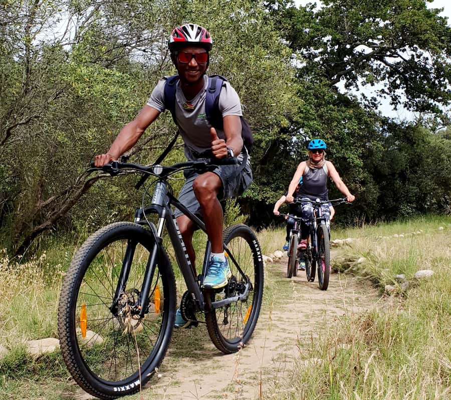 Stellenbosch: Historical Bike Tour & Wine Tasting - Cape Dutch architecture and the cellar tour