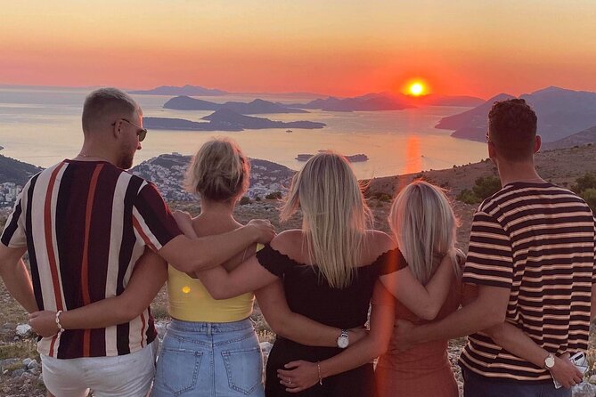 Sunset and Wine / Dubrovnik Sunset Tour and Premium Wine Tasting - Why this two-hour outing works well in Dubrovnik