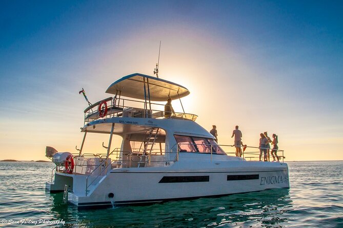 Sunset Champagne Cruise from Cape Town - A 90-minute route built around one big view