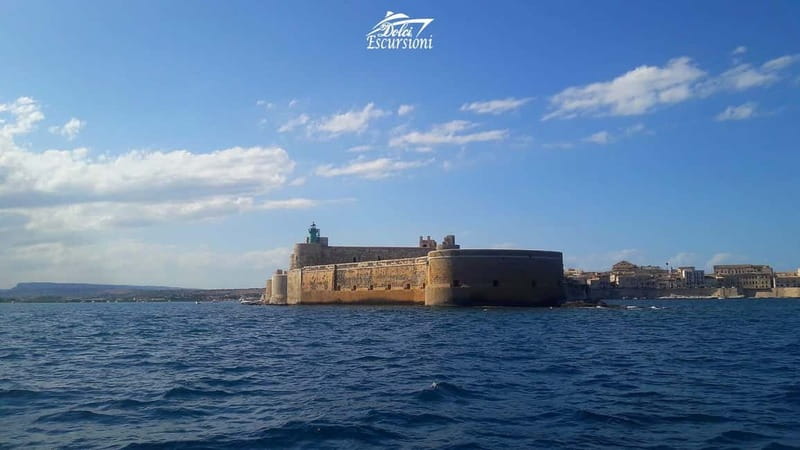 Syracuse: Boat Trip with Lunch, Wine, and Swimming Stops - Should you book this boat trip?