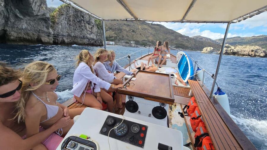 Taormina: Boat Tour with Sicilian Wine Tasting - Who Should Book This Taormina Cruise