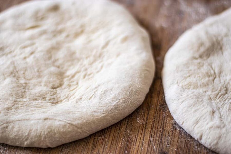 Taormina: Pizza Making Class with Lunch and Wine Tasting - Who should book this Taormina cooking class?