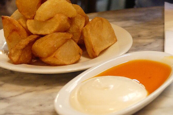 Tapas and Wine Walking Tour in Barcelona - The guide can make or break the night