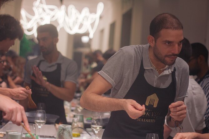 Taste of Spain: Tapas Cooking Class with Bottomless Wine Pairing - Why this class works so well in Madrid