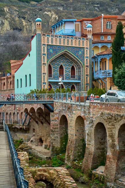 Tbilisi: Luxury Sulfur Bath Ritual with Pickup & Wine - Inside the private sulfur suite