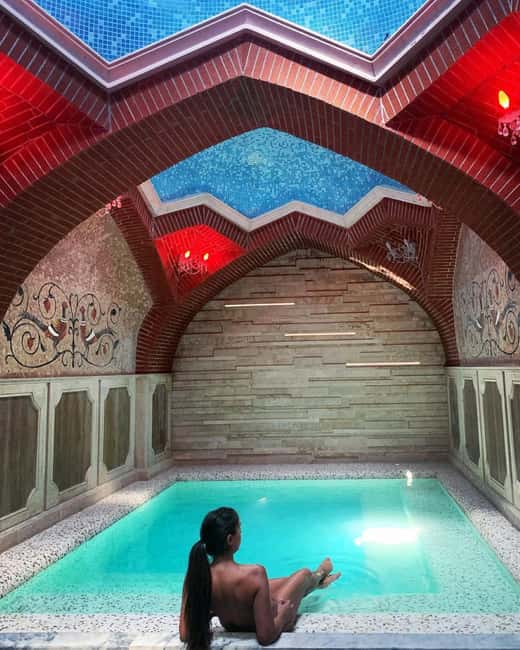 Tbilisi: Luxury Sulfur Bath Ritual with Pickup & Wine - Pickup, meeting point, and the first few minutes