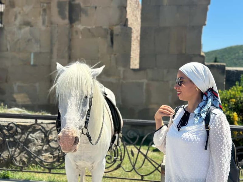 Tbilisi: Mtskheta Jvari Bazaar, Chronicles of Georgia & Wine - Wine, sweets, and the value of the bazaar stop
