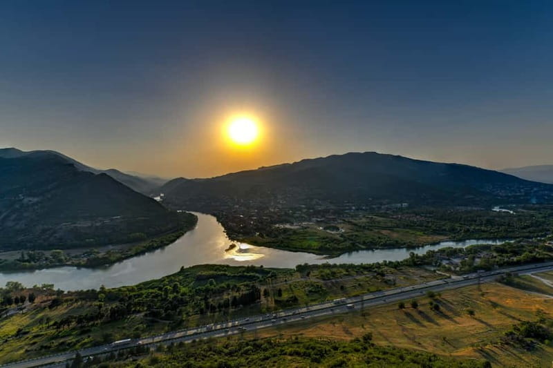 Tbilisi: Mtskheta Jvari Bazaar, Chronicles of Georgia & Wine - Who should book this tour?