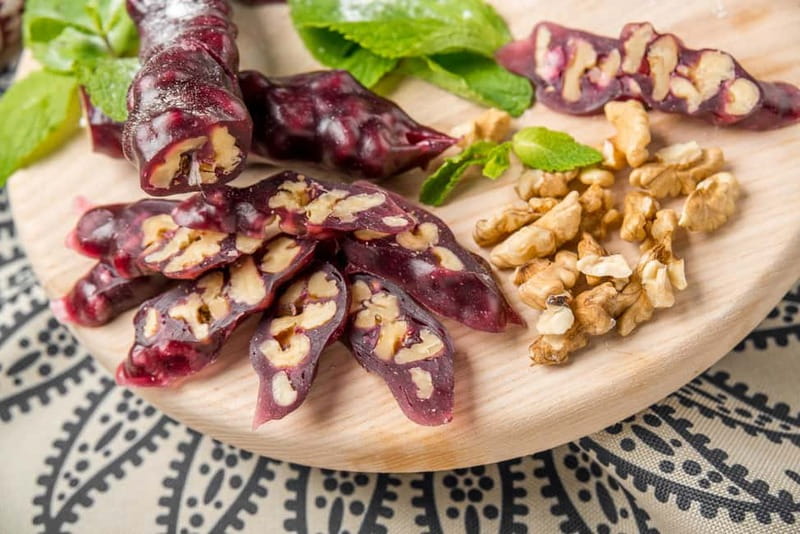 Tbilisi: Old & New City Guided Tour with 15 Tastings & Wine - Meidan Bazar and the best snack stops