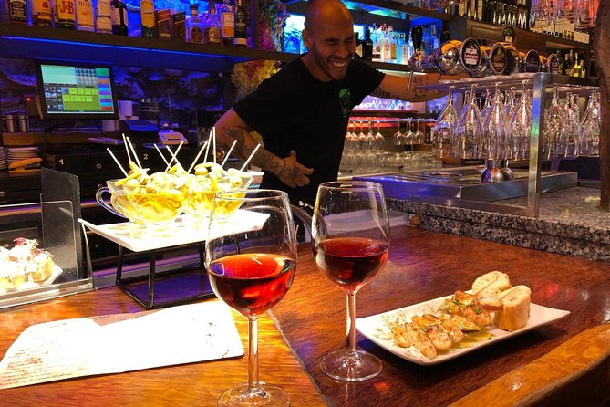 The Award-Winning Bilbao Food Tour & Wine Pairing by Basque Local - Five bars, two styles of Bilbao dining