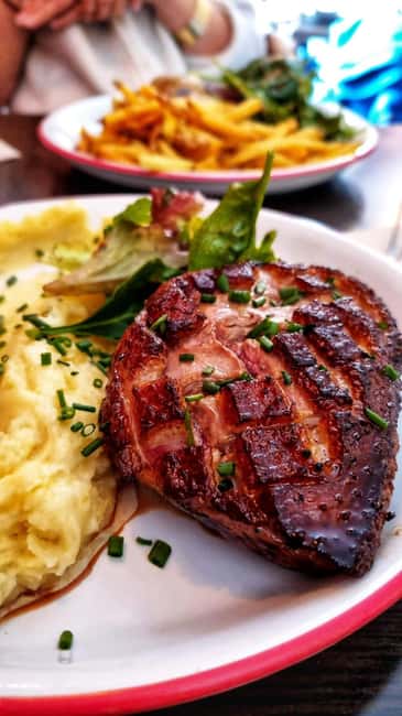 The Ultimate Bordeaux Food Tour: Full Meal & Fine Wines - Saint-Pierre brings the old center into focus