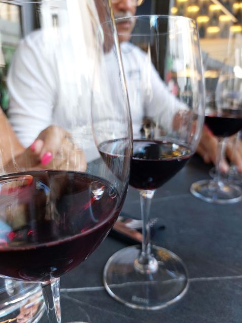 Thessaloniki: Small-Group Wine Tasting Tour with Appetizers - The guides make the difference
