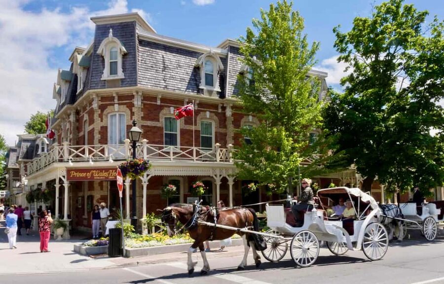 Toronto: Niagara-on-the-Lake, Wine Tasting & Chocolate Tour - Why this Toronto day trip works